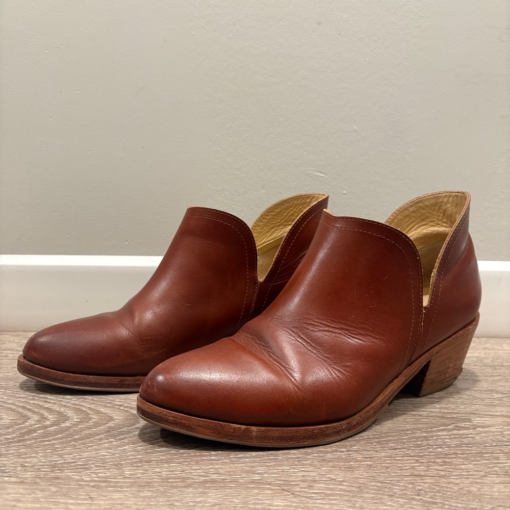 Nisolo Brown Leather Women's Classic Ankle Booties